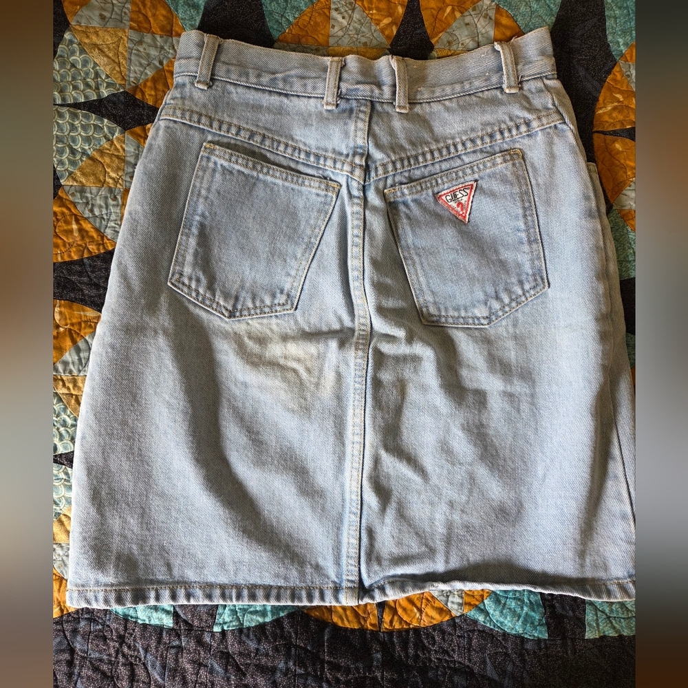 Vintage GUESS Denim Skirt Size 30 - Picture 5 of 8